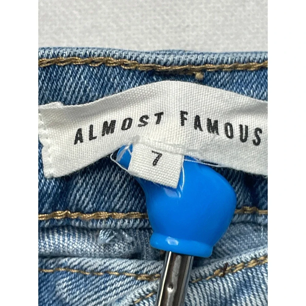 Almost Famous excellent light